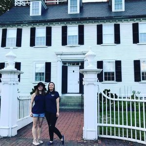 Meet your Posher, Sarah